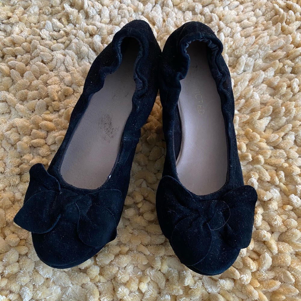 Black Velvet Wedges